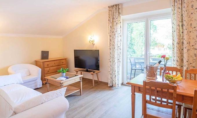 Egern Apartment | Vacation apartment 202 - Hotel garni Berlin
