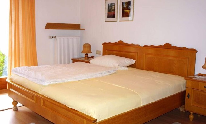 Kreuzfeld Apartment | Vacation apartment 1 for 4 persons with terrace, 60 sqm, eat-in kitchen, 2 bedrooms