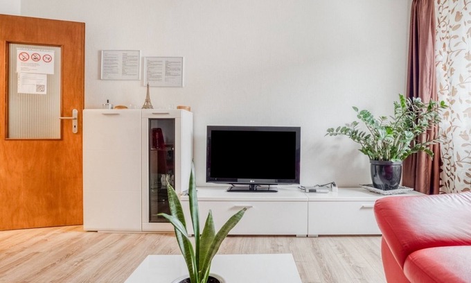 Oberhausen Apartment | Vacation apartment/apartment for 7 guests with 90m² in Oberhausen (84023)
