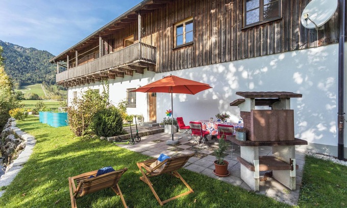 Gilgenhofe Apartment | Vacation Apartment "Alpen Chalet Alte Talstation" with Mountain View, Infrared Cabin & Garden