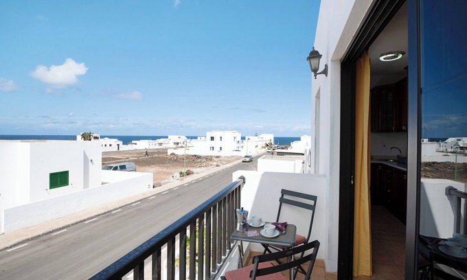 La Santa Apartment | Vacation Apartment 'Fondeo' with Sea View, Balcony and Wi-Fi