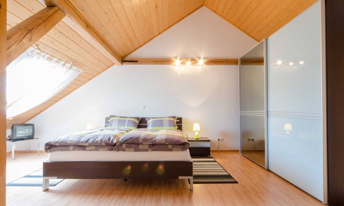 Hollfeld Apartment | Vacation apartment Gipfelstürmer (6-8 pers.) - Ferienwohnungen Handwerger