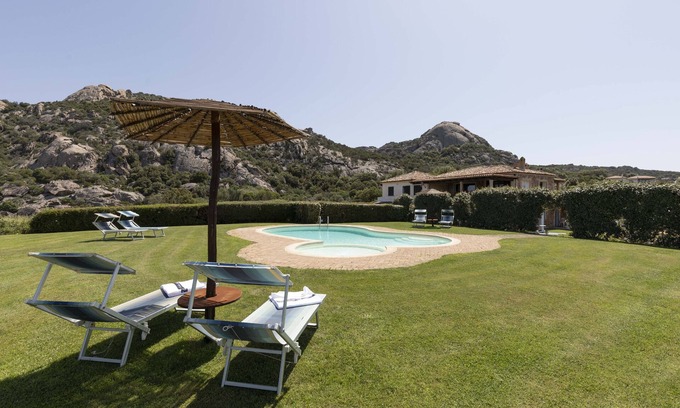 Arzachena Apartment | Vacation apartment in a country side villa
