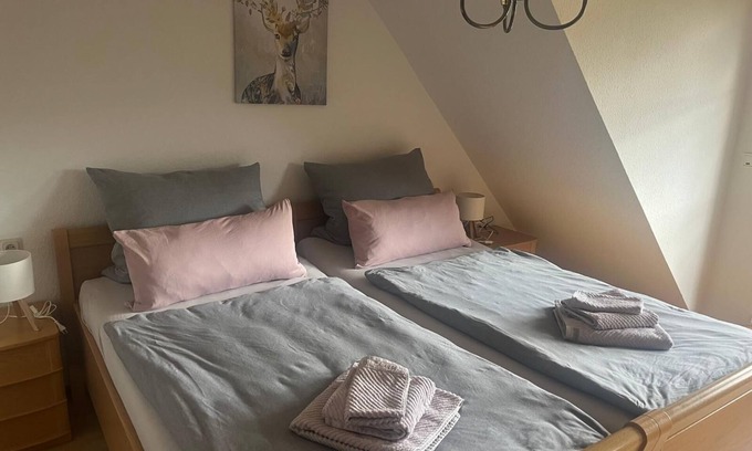 Affoldern Apartment | Vacation apartment with pony farm 🐴🐶