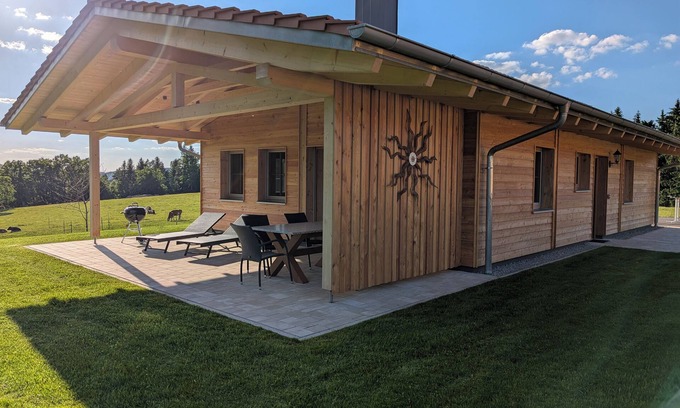 Brennberg Ski Chalet | Vacation chalet with sauna and large terrace at Ferienhof Schiegl in the bay. Forest