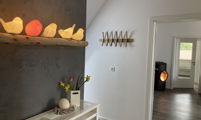 Korbecke Apartment | Vacation cottage by the lake