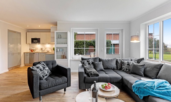 Wenkendorf Apartment | Vacation apartment/apartment for 8 guests with 150m² in Fehmarn OT Wenkendorf (127203)