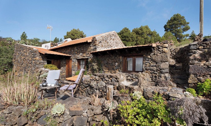Las Casas House | Vacation Home "Casa Rural La Jarita" with Mountain View & Private Terrace