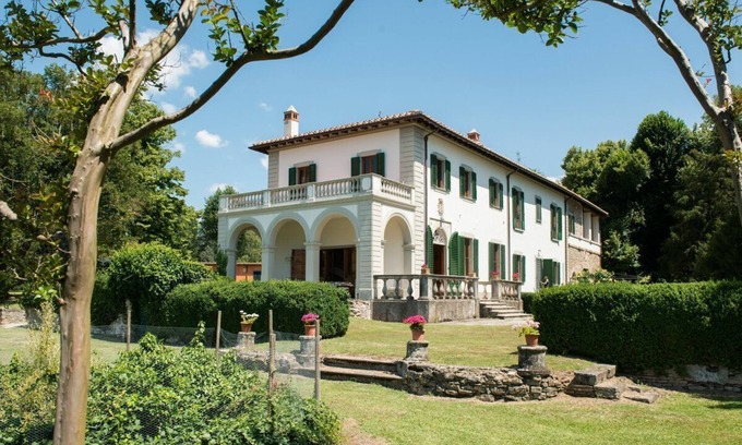 Vicchio Villa | vacation holiday large villa rental, italy, near florence, tuscany, countryside, pool, view, wi-fi internet, short term