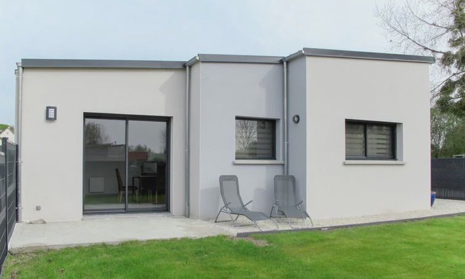 Blainville-sur-Mer House | Vacation home (BVL402) in Blainville-sur-Mer - 4 persons, 2 bedrooms