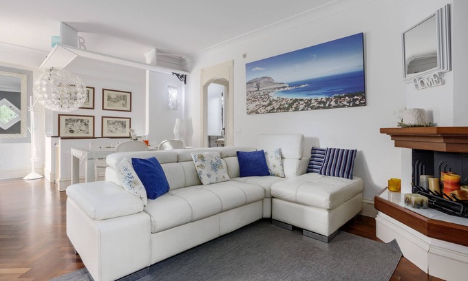 Mondello House | Vacation Home "Appartamento Villa Degli Ulivi" with Private Garden & Wi-Fi