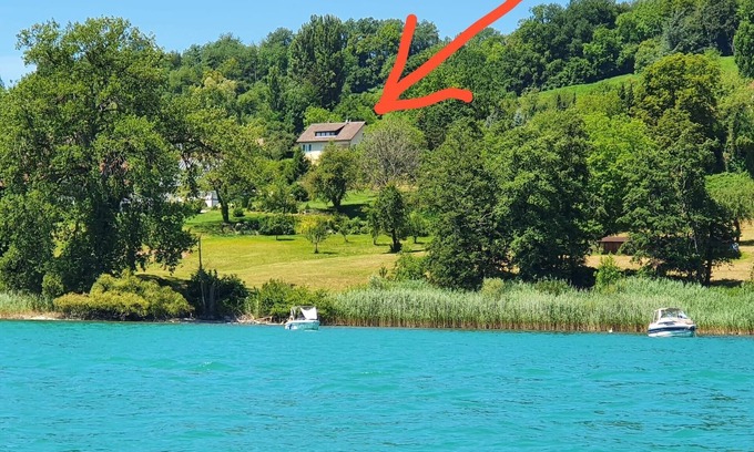 Ohningen House | Vacation home Bellevue, within walking distance of public access to Lake Constance, panoramic lake view