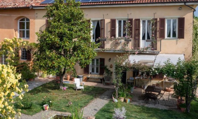 Sanico House | Vacation home Cascina Vicentini (SIC150) in Moncalvo - 6 persons, 3 bedrooms