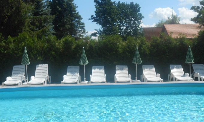 Balatonmariafurdo House | Vacation home with pool, WLAN, air conditioning directly on the lake