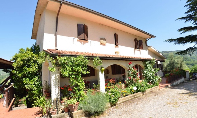 Pieve a Nievole House | Vacation Home in Nievole with 2 bedrooms sleeps 4