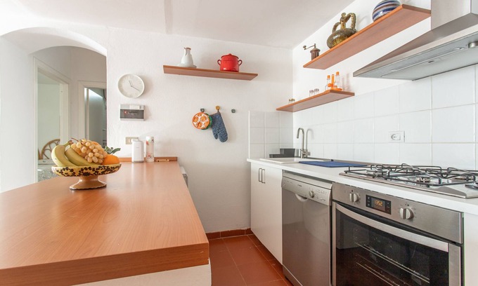 Castel del Piano House | Vacation Home "Casa Le Cellane" with Mountain View, Private Garden & Wi-Fi