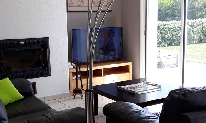 Erdeven House | Vacation home located in a cul-de-sac 800 metres from the beach