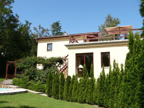 Szentendrei Villa | Vacation home near Budapest, ideal for Hungaroring