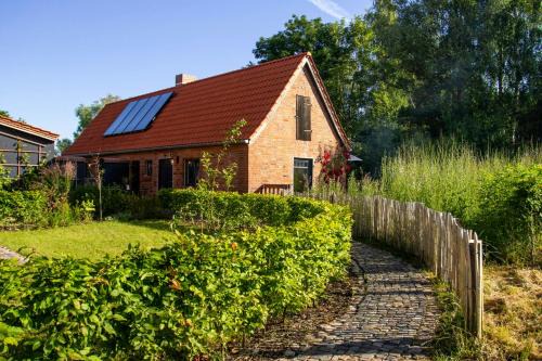 Kloster Tempzin House | Vacation Home Near The Keezer Lake