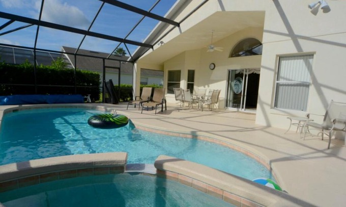 Cumbrian Lakes House | Vacation home Orlando Florida United States