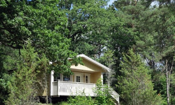 Virserum House | Vacation home Rödmossa Femton (SND042) in Virserum - 4 persons, 1 bedrooms