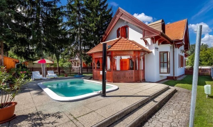 Balatonbereny House | Vacation home Ruby 1 by Interhome