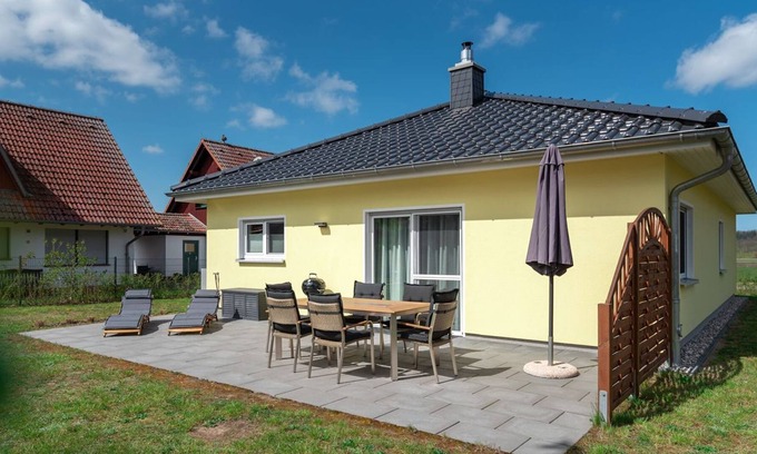 Kamminke House | Vacation home Seeadler | quiet location, with sauna & fireplace - Seeadler holiday home