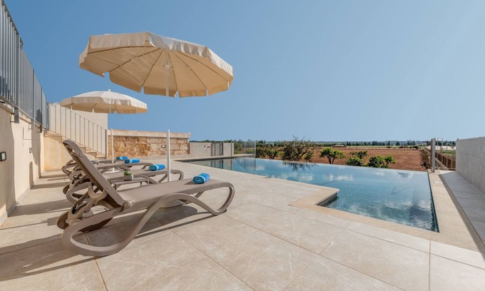 Inca House | Vacation Home “Son Vivot” with Pool, Garden & Wi-Fi