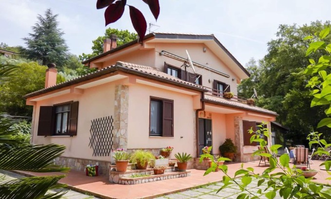Itri House | Vacation home Sunny by Interhome