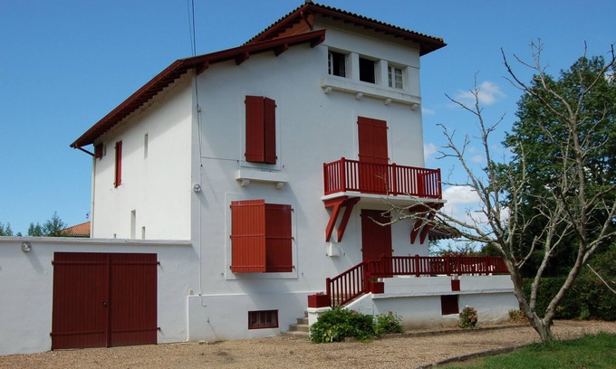 Ustaritz House | VACATION IN FAMILY OR BETWEEN FRIENDS IN THE BASQUE COUNTRY