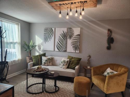 Galveston House | Vacation in style at the Beach