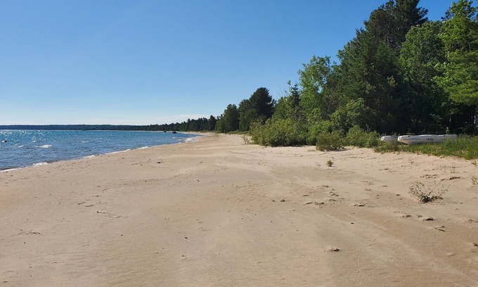Millersburg House | Vacation on a beautiful Sandy Beach