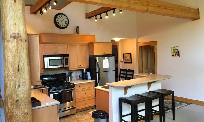 Rossland Condo | Vacation Penthouse Condo in a Ski and Mountain Bike Resort