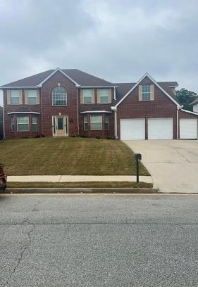Jonesboro House | Vacation Paradise In Jonesboro