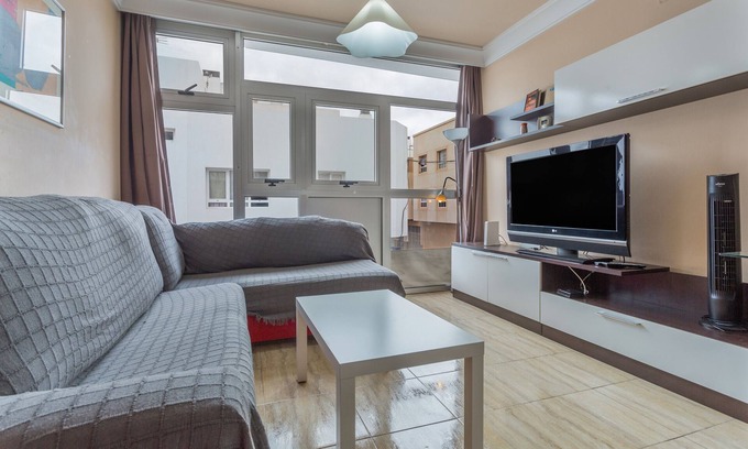 Puerto del Rosario Apartment | Vacation 'Pto Rosario 4pax' with Wi-Fi