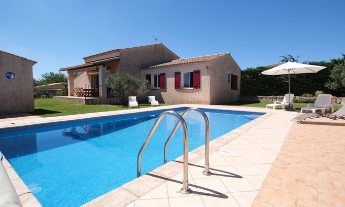 Aureille Villa | Vacation rental house with pool AUREILLE LS1-439