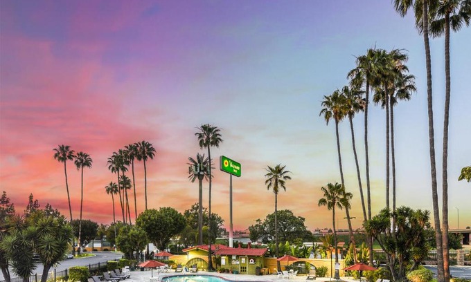 Costa Mesa Hotel | Vagabond Inn Costa Mesa