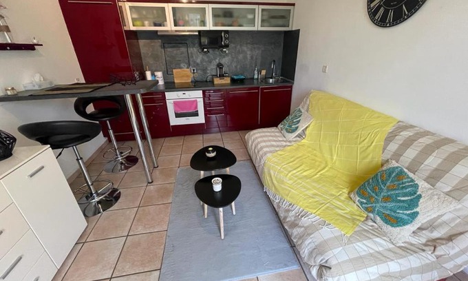 Etampes Apartment | Valérie