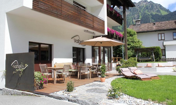 Partenen House | Valbella Bed & Breakfast