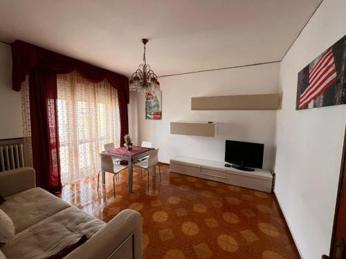 Rimini Apartment | Vale Home-Ampio appartamento vicino al mare