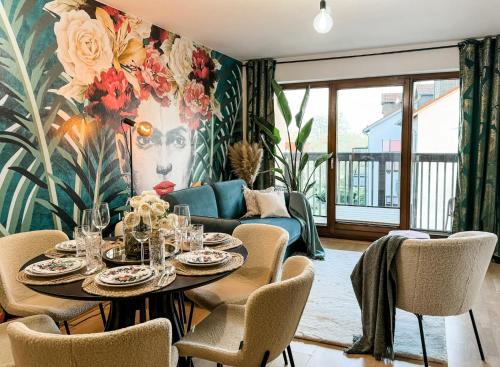 Landsberg am Lech Apartment | VALEMI BohoChic I 2BR 6PAX I TopLage I Parkplatz I Balkon I Küche