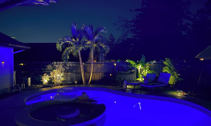 Palm Harbor House | Valencia Manor, your family home away from home with pool and spa heat avalaible