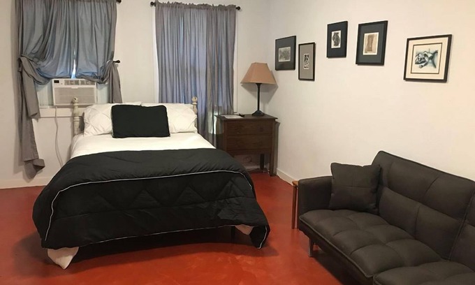 Kingsland Apartment | Valentine Lakeside - Domino 21