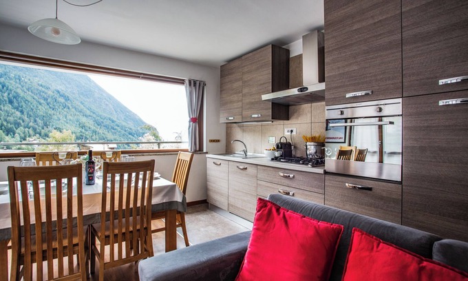 Valtournenche Apartment | Valley view apartment in the center of Valtournenche