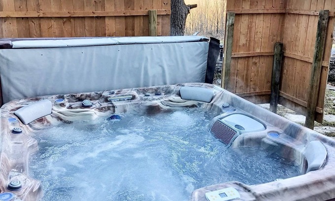 Honeoye House | Valley View | Mins to Lake and Ski | Hot Tub