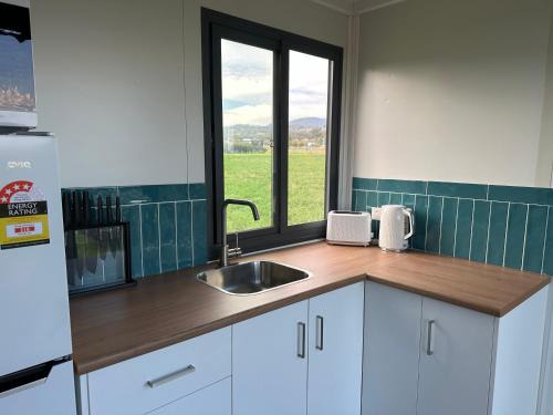 Nemingha House | Valleyview Tiny House - Tamworth