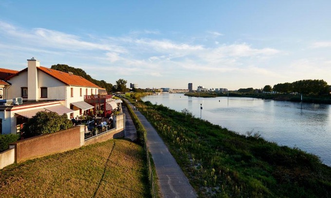 Venlo Hotel | Valuas