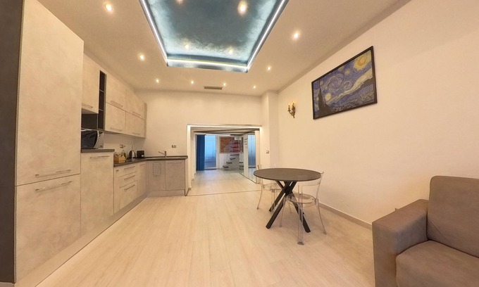 Gorla Apartment | Vangogh Casa Vacanze - Affari A 100mt MM1 Gorla Lingue Parlate Inglese -italiano