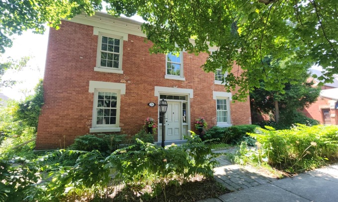 Clarington House | Varcoe House Award-Winning Historic Home | Sleeps 8 | Weddings & Events Friendly