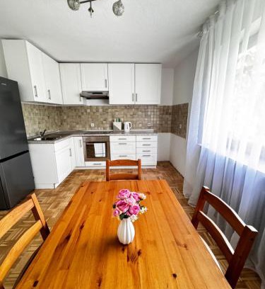 Friedrichshofen House | Vardi Haus